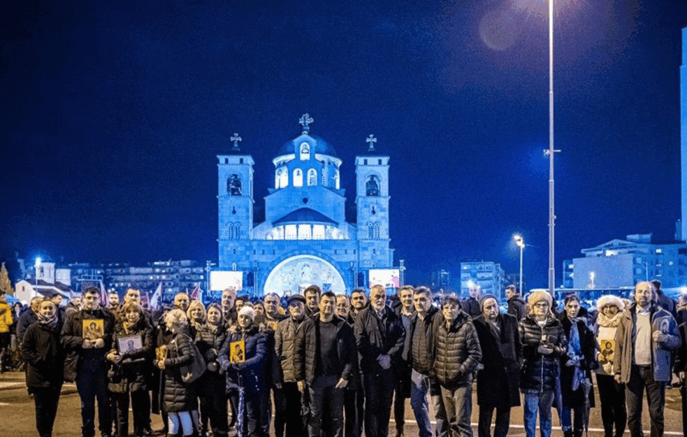 Profesori univerziteta reagovali na rušenje manastirskog konaka: 'RAT JE OBJAVLJEN Crkvi, Bogu, Svetom Vasiliju i pravoslavlju!'